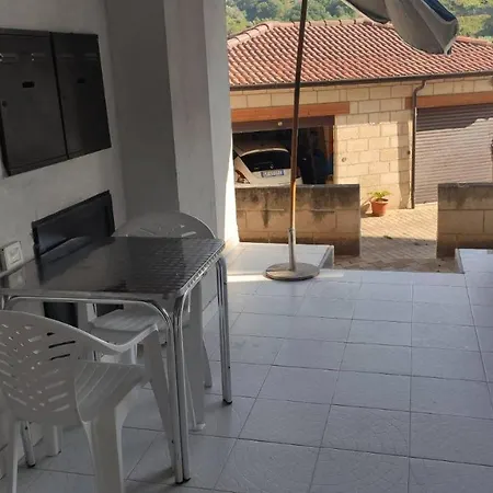 Lägenhet Confortevole I 3 Cocos Maierato