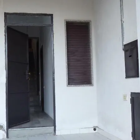 Lägenhet Confortevole I 3 Cocos Maierato